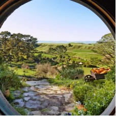 Hobbiton Movie Set Guided Tour by TapMyTrip