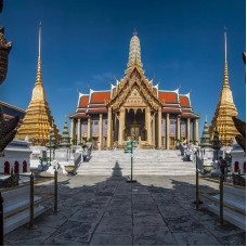Bangkok Grand Palace and Wat Phra Kaew Morning Tour by TapMyTrip